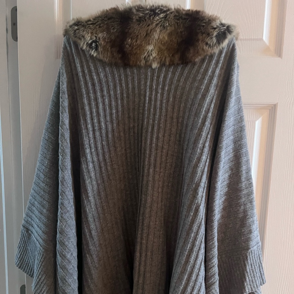 Nordstrom Gray Poncho with Faux Fur Collar